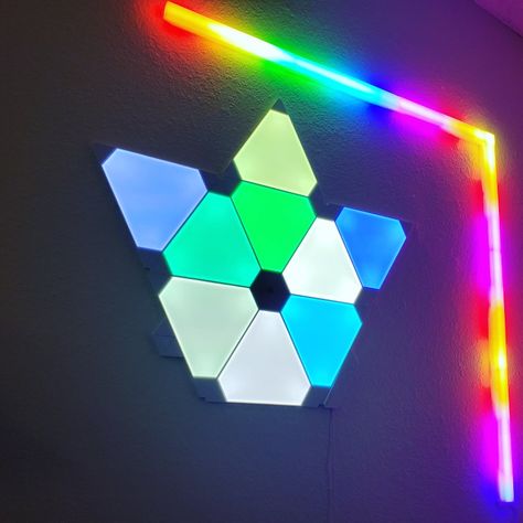 Lifx Beam and Nanoleaf Aurora Nanoleaf Panels, Xbox Room, Nanoleaf Aurora, Content Room, Leaf Ideas, Light Panels, Smart Lights, Bedroom Setup, Setup Ideas