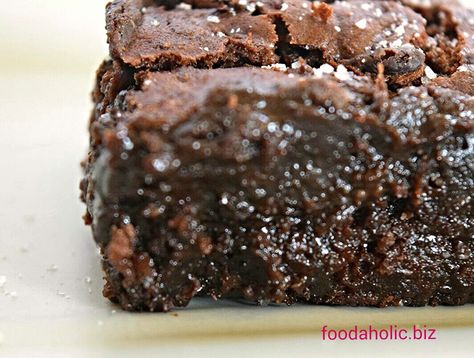 A sweet and simple recipe for extra fudgy Molten Lava Brownies to make a special someone's day super special. Short list of kitchen staple ingredients. Lava Brownies, Twisted Recipes, Molten Lava, Chocolate Lava, Best Brownies, Lava Cakes, Brownie Bar, Bakery Recipes, Fun Baking Recipes