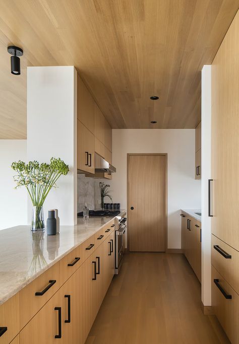 Galley Kitchen Layout, Galley Kitchen Design, Galley Kitchen Remodel, Long Kitchen, Galley Kitchens, Narrow Kitchen, Galley Kitchen, Up House, Drawing Board