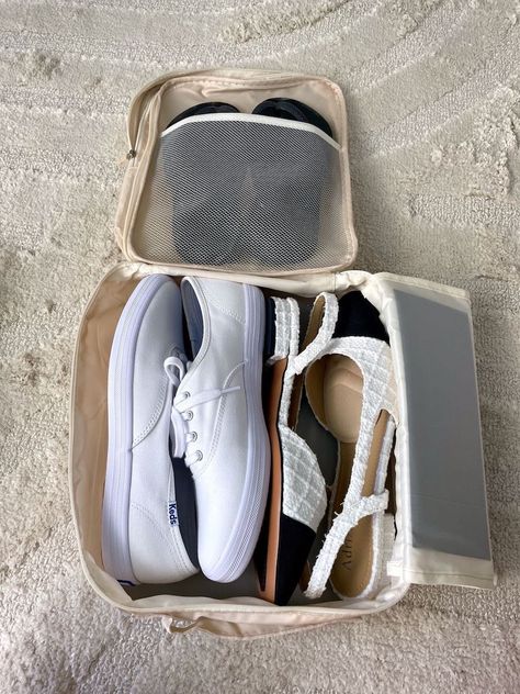 Packing Shoes For Travel, Shoes For Travel, Packing Shoes, Must Have Travel Accessories, Shoe Bags For Travel, Packing Clothes, Amazon Travel, Accessories Packing, Shoe Bags