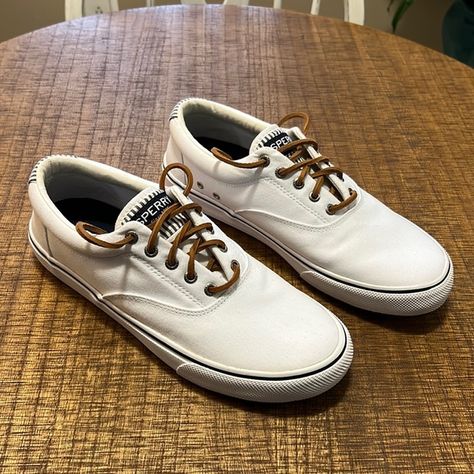 Mens 10 white Sperry shoes. Sperry Shoes Men, Mens Sperrys, Sperrys Men, Sperry Men, Summer Shoe, Sperry Shoes, New Looks, Dressing Room, Shoes Men