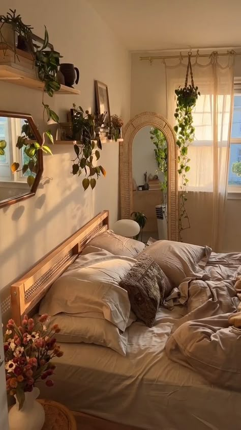 Earthy Bedroom, Inspired Bedroom, Bedroom Decor Cozy, Redecorate Bedroom, Bedroom Retreat, Makeover Bedroom, Cozy Room Decor, Bedroom Layouts, Room Makeover Bedroom