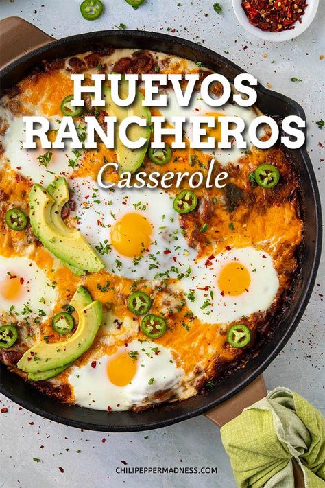 Huevos Rancheros Casserole, Breakfast Mexican, Ranchero Sauce, Huevos Rancheros Recipe, Chili Pepper Recipes, Recipes With Enchilada Sauce, Mexican Breakfast Recipes, Mexican Breakfast, Spicy Chicken Recipes