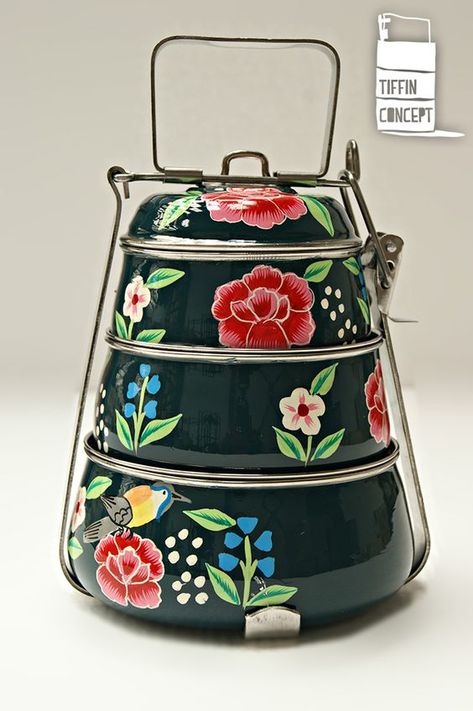 Tiffin Lunch Box, Tiffin Carrier, Crockery Design, Tiffin Box, Luxury Packaging Design, Kitchen Necessities, Antique Tea Cups, Kitchen Time, Antique Tea