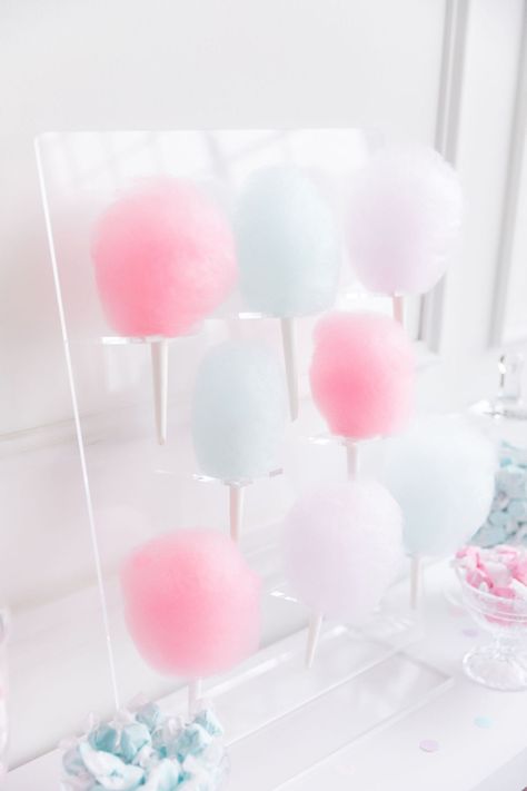 Cotton Candy Wedding, Cotton Candy Cone, Cotton Candy Party, Candy Theme Birthday Party, Candy Cone, Candy Display, Candy Birthday Party, Dream Party, Candy Theme