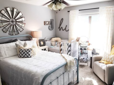 Nursery Guest Room Combo styled by Jennifer Boyd Designs.  Perfect for a small space and a great way to not lose your spare room when having a new baby. Shared Baby Rooms, Nursery Guest Room Combo, Farmhouse Style Nursery, Nursery Guest Room, Baby Corner, Parents Room, Master Room, Shared Room, Nursery Baby Room