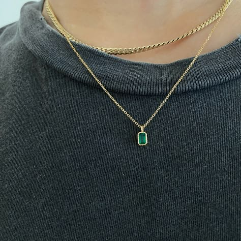 Our Wisp Necklaces are reminiscent of something from years gone by, but are classic and timeless in their beauty.  Set simply with our signature milgrain, and hung on an 18" chain, this is a piece you'll put on and never take off.  Details:  - 5 x 3 mm emerald cut emerald  - 18" yellow gold cable chain. Green Sapphire Necklace, Inexpensive Jewelry, Blue Sapphire Necklace, Alexandrite Ring, Dope Jewelry, Emerald Necklace, Classy Jewelry, Silver Jewelry Fashion, Jewelry Lookbook