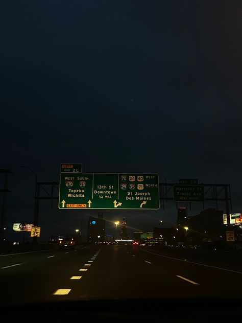 highway city night downtown kansas city missouri Highways At Night, Highway Aesthetic, Night Highway, Highway At Night, Future Wallpaper, Rock City, Night Pictures, Stop Sign, City Night