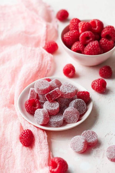 Small dish of Homemade Raspberry Pectin Gummies on a light pink background with linen and bowl of raspberries in the background. Pectin Gummies, Quick Pasta Salad, Raspberry Candy, Budget Food, Holiday Recipes Thanksgiving, Gummies Recipe, Strawberry Mousse, Pistachio Cake, Sugar Candy