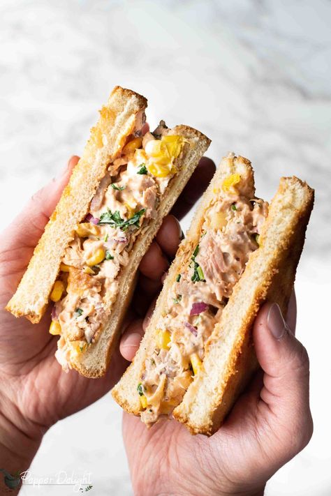 Chicken and Corn Sandwich - Pepper Delight Chicken Toasted Sandwich, Cold Chicken Sandwich Recipes, Rotisserie Chicken Sandwich Recipes, Rotisserie Chicken Sandwich, Chicken Sandwich Filling, Cutlet Sandwich, Chicken And Corn, Easy Sandwich, Sandwich Fillers