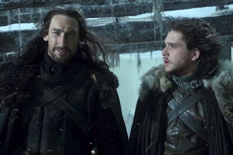 Joseph Mawle and Kit Harington from Game of Thrones. Benjen Stark, Lord Snow, Joseph Mawle, Ben And Jen, Game Of Thrones Episodes, Stark Family, Eddard Stark, Bran Stark, Ned Stark