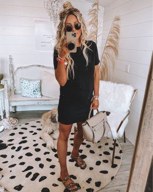 Casual Casino Outfit Summer, Vegas Outfit Ideas For Moms, Summer Get Together Outfit, May Outfits 2023, Casual Black Summer Outfits, Casual Summer Vegas Outfits, Palm Springs Evening Outfit, Cute Around The House Outfits, Summer Outfits For Hairstylist