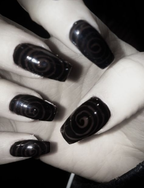 Dark Nail Designs, Stiletto Nails Short, Punk Nails, Gothic Nails, Edgy Nails, Goth Nails, Short Square Nails, Grunge Nails, Stiletto Nails Designs