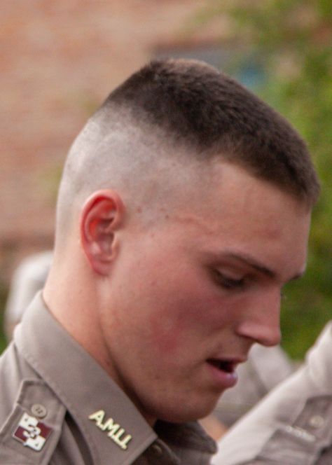 Jarhead Haircut, Marine Haircut, Gents Hairstyles, High And Tight Haircut, Bald Guy, Military Cut, Buzz Cut Hairstyles, Men's Hairstyle, Men Tie