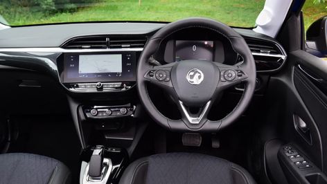 Vauxhall Corsa Interior, Small Electric Cars, Best Hybrid Cars, Cheap Sports Cars, Hot Hatchback, Best Electric Car, Car Charging Stations, Electric Car Charging, Car Batteries