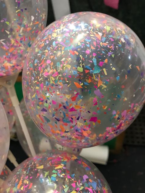 Confetti Balloons Confetti Aesthetic Party, Clear Balloons With Confetti, 21st Birthday Balloons, Glitter Balloons, Clear Balloons, Confetti Birthday, 26th Birthday, Birthday Inspo, 19th Birthday