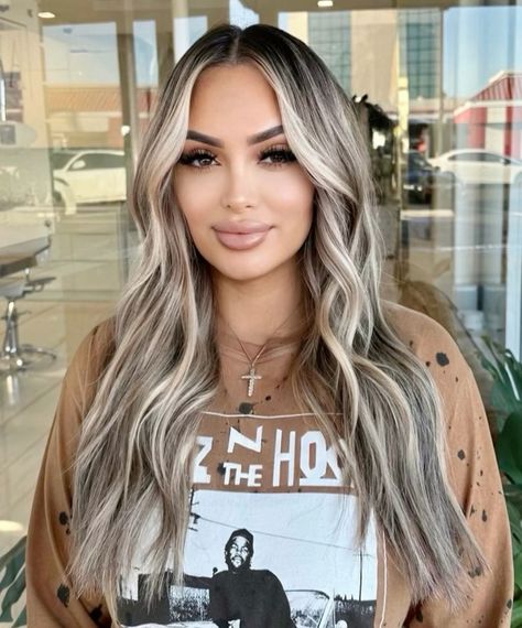 Ashy Grey Blonde Hair, Hair Color Inspiration, Grey Blonde Hair, Grey Blonde, Root Color, Hair Colours, Hair Inspiration Color, Color Inspiration, Blonde Hair