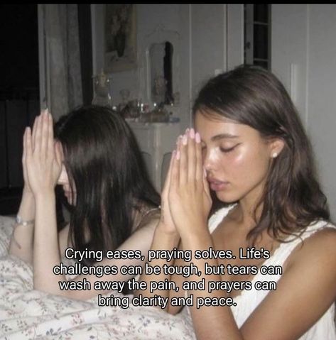 Girls Praying Aesthetic, Praying Aesthetic, Girl Praying, Christian Jokes, Christian Bible Study, Christian Quotes God, Christian Things, Christian Girl, Bible Motivation