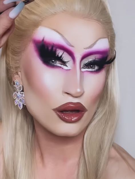 Drag Race Makeup Looks, Basic Drag Makeup, Drag Looks Make Up, Soft Drag Makeup, Beginner Drag Makeup, Easy Drag Makeup, Drag Inspired Makeup, Easy Drag Queen Makeup, Pink Drag Makeup