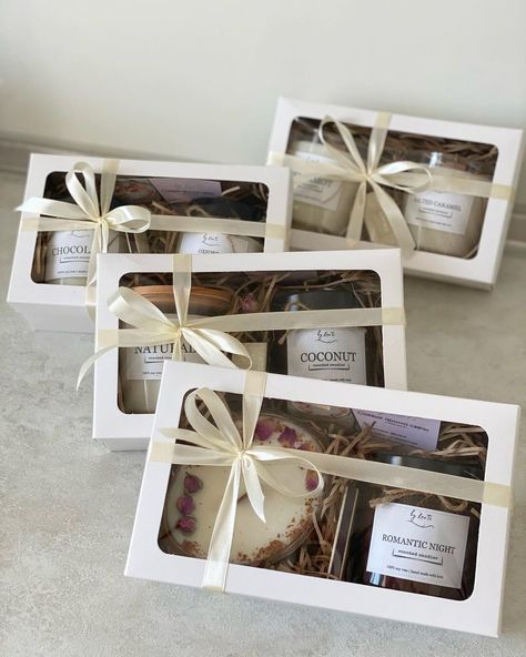 Custom Candle Boxes, Candle Gift Hampers, Gift Set Packaging Ideas, Candle Packing Ideas, Candle Packaging Ideas Boxes, Candle Gift Box Ideas, Small Candle Business, Candle Packaging Ideas, Candles Box