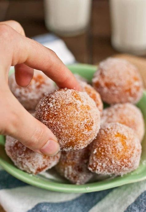 Asian Buffet, Chinese Donuts, Chinese Buffet, 3 Ingredient Desserts, Slow Cooker Times, Winter Cooking, Sugar Donut, Copykat Recipes, Dessert Ingredients