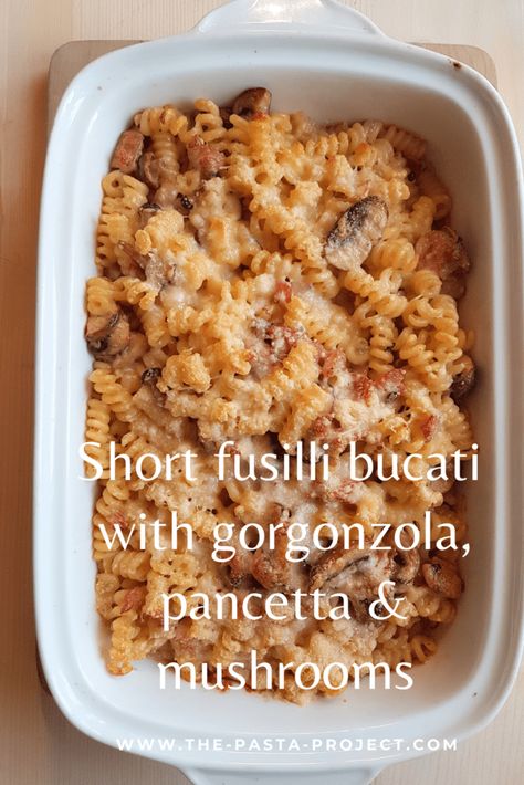 A tasty baked pasta dish made with short fusilli bucati that will become a firm favourite with anyone who likes blue cheese, bacon and mushrooms! Easy to make and perfect for family meals! Fusilli Bucati, Pasta Recepies, Italian Pasta Recipes Authentic, Comfort Pasta Dishes, Pasta Gnocchi, Homemade Pasta Recipe, Best Pasta Dishes, Favorite Pasta Recipes, Creamy Pasta Recipes