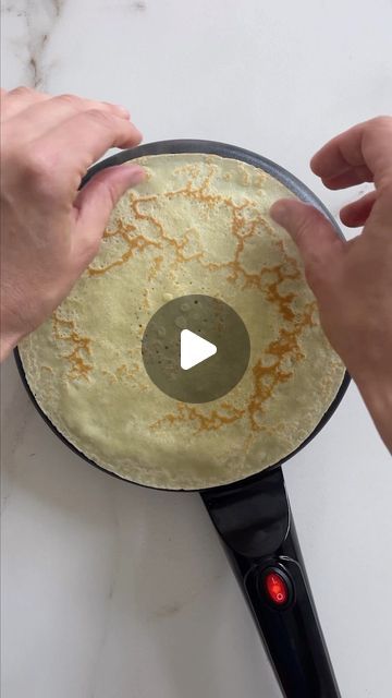 Kelly Senyei | Just a Taste® on Instagram: "CRÊPE MAKER! 🤯 This gadget gets 10 out of 10 Amazon stars from Kelly! 🌟 It’s a total game-changer if you’re a crêpe fan but don’t want to deal with swirling batter in a skillet. I cranked out a dozen crêpes in 5 minutes… a DOZEN! A few reasons this gadget rocks: 1. The nonstick surface is legit. Zero sticking. 2. It’s so easy to use, even my kids can do it (with supervision). 3. The crêpes are so perfectly cooked and flipping them is a breeze. 4. You could make a mile-high crêpe cake in minutes. 👉🏻 LIKE this post and COMMENT with the word CREPES and I’ll DM you both my crêpe recipe and the gadget Amazon link! #crepe #crêpe #creperecipe #frenchcrepes #nutella #cookinggadgets #kitchengadgets #amazonfinds #dessertlover #kitchengadget #crêpes #ga Crepe Batter Recipe, Crêpe Recipe, Crepe Batter, French Crepes, Crepe Maker, Queso Cheddar, Just A Taste, Recetas Keto, Crepe Recipes