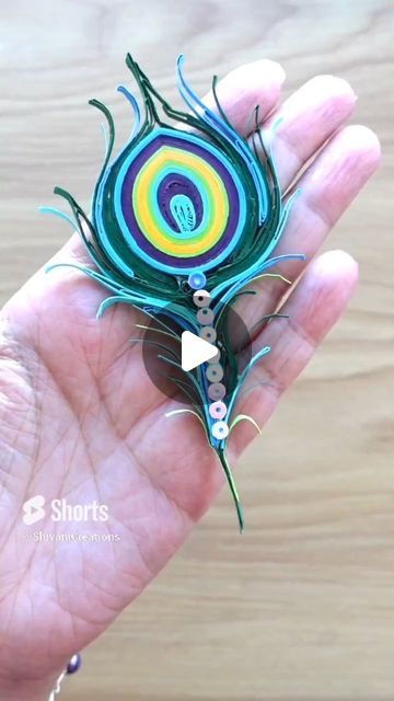 Paper Folding, Peacock Feathers, Wall Decorations, Peacock Feather, Paper Quilling, Insta Art, Paper Art, Feathers, Twist