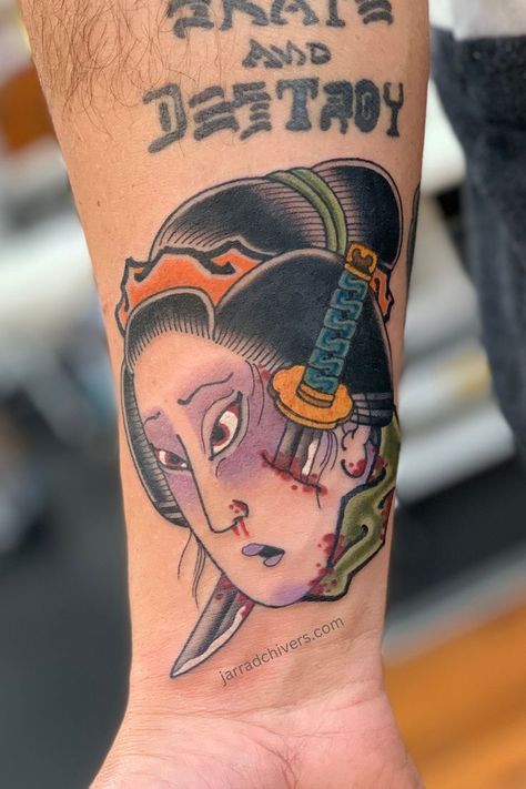 Geisha severed head also known as a namkubi, tattooed as a one shot pice 
Follow for more great namakubi tattoo ideas Namakubi Tattoo, Tattoo Sydney, Severed Head, Japanese Tattoo Symbols, Lighthouse Tattoo, Painting Tattoo, Samurai Tattoo, Leg Sleeves, Timeless Art