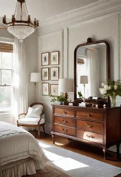 Decorate A Bedroom Dresser, Aesthetic Cozy Bedroom, Modern Vintage Bedrooms, Bedroom Aesthetic Ideas, Cozy Bedroom Aesthetic, Bedroom Art Above Bed, Decorating Tips And Tricks, Bedroom Aesthetic Cozy, Dresser Decor Bedroom