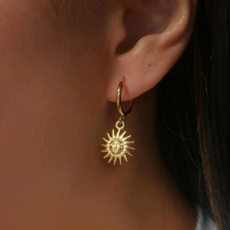 Indulge in luxury with LOVCIA 18K Gold-Plated Titanium Steel Sun & Star Earrings - Retro Luxury for Women. 💛 Gold plated elegance awaits at LOVCIA. Visit https://lovcia.com . #Lovcia #LovciaJewelry #SterlingSilverEarrings #FashionEarrings #Earrings #EarringsForWomen #Women'sEarrings #EarringsForGirls #StylishEarrings #TrendyEarrings #GiftsForHer #GiftsForWomen #GoldPlatedEarrings #LuxuryJewelry #LOVCIAExclusive Sun Element, Black Friday Jewelry, Retro Luxury, Sun Earrings, 18k Gold Earrings, Golden Sun, Face Earrings, Mens Beaded Bracelets, Trendy Earrings