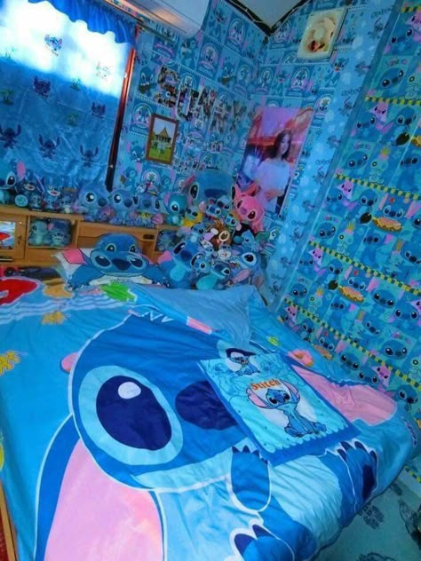 Stitch Room Design, Lilo And Stitch Bed, Lilo And Stitch Bedroom Decor, Cute Stitch Room Ideas, Stitch Bedroom Decor Ideas, Stitch Room Aesthetic, Stitch Themed Nursery, Stitch Room Ideas For Kids, Stitch Bedroom Ideas For Teens