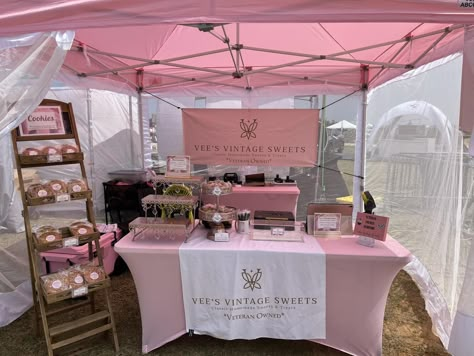 Set up for the Gulf Coast Hot Air Balloon Festival! We have Mini Cakelettes, Cookies, Pecan Pralines and our limited edition Macaron Collections. If you see me, please bring me some water, I gulped all of mine. 😂 #VeeLicious #womanowned #mobtownbaker #VVS #veteranowned #femalefounded Sweets Vendor Booth, Pastry Pop Up Booth, Cookie Vendor Booth Display Ideas, Baker Vendor Booth Display Ideas, Cookie Pop Up Shop Display, Cookie Vendor Booth Ideas, Mini Booth Design, Bake Sale Set Up, Dessert Table Set Up