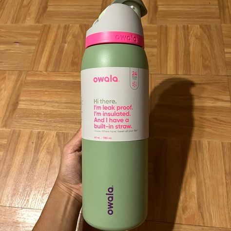 Owala 40oz FreeSip Neo Sage Owala 40 Oz, Sage Green And Pink, Green And Pink, Steel Water Bottle, Stainless Steel Water Bottle, Steel Water, Christmas List, Sage Green, Water Bottle