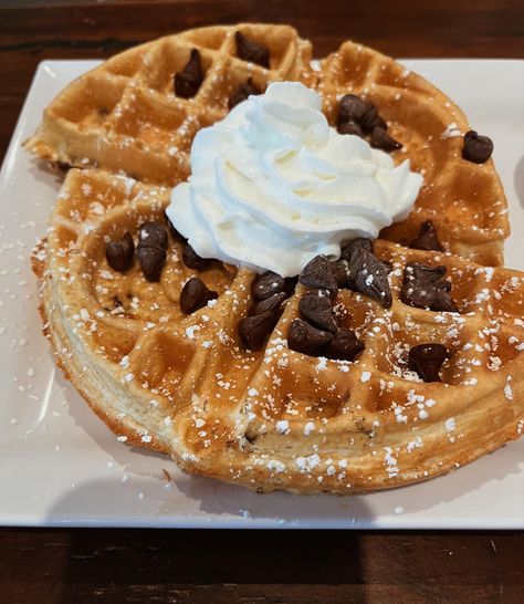 Waffle, sunday, Sunday morning, coffee Chocolate Chip Waffles Aesthetic, Eggos Waffles, Chocolate Chip Waffle, Foodie Aesthetic, Desserts Drinks, Chocolate Chip Waffles, Sunday Morning Breakfast, Eggo Waffles, Food Reference