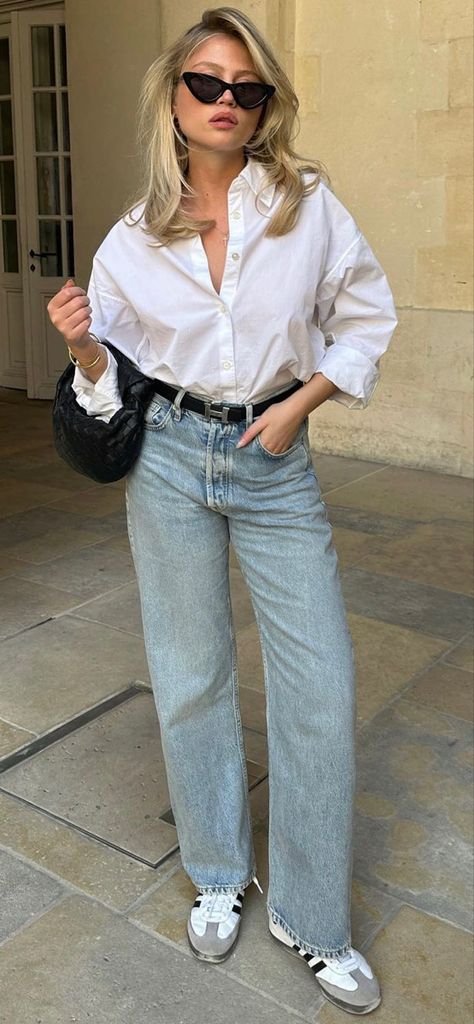 Street Style 2023 Summer Capsule Wardrobe Outfit Ideas, Style Straight Leg Jeans, Looks Adidas, Lunch Outfit, Adidas Samba Outfit, Samba Outfit, Looks Jeans, Look Adidas, Look Jean