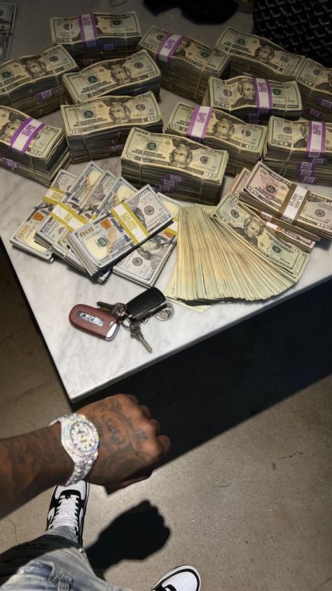 Racks Of Money Aesthetic, Money On Counter, Stack Of Money In Hand, Day Trading Lifestyle, Money Flex Aesthetic, Money And Watches, Get Money Wallpaper, Racks Of Money, Young Money Aesthetic