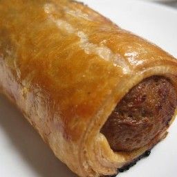 Sausage Rolls Biltong Recipe, South African Dishes, Sausage Rolls Recipe, Sausage Meat, Sausage Roll, African Cooking, Meat Pies, African Recipes, Homemade Sausage