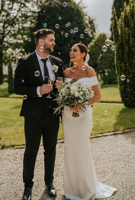 Bride and Groom with Bubbles and Champagne Bridal Bun With Veil, Bun With Veil, Bubbles Send Off, Koh Samui Wedding, Off The Shoulder Wedding Dress, Shoulder Wedding Dress, Country House Wedding Venues, Bridal Bun, Wedding Bubbles