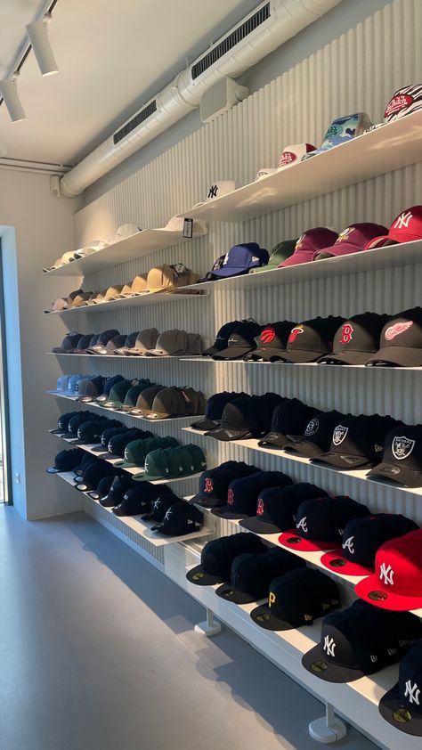 New Era Store, Fitted Hat Outfit, Cap Storage, Gaming Bedroom, Hat Shelf, Store Shelves Design, Cap Rack, Cap Store, Closet Built Ins