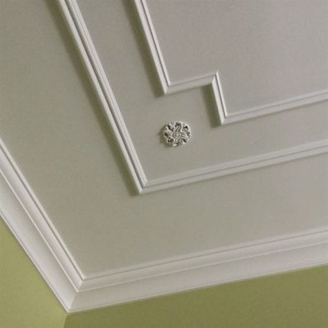 Decorative Ceiling Moulding, Interior Ceiling Design Living Room, Small Ceiling Design, Moulding On Ceiling, Moulding Ceiling Design, New Ceiling Design Living Rooms, Ceiling Molding Design, For Ceiling Designs, Living Room Ceiling Design Modern