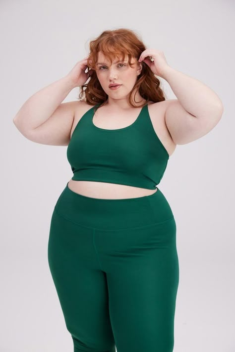 The lines of what is and isn’t size-inclusive fashion have been blurred for quite some time. What's makes a size-inclusive clothing line? What brands do plus size clothing right? #plussize #ootd #bodypositive Plus Size Posing, Body Types Women, Inclusive Fashion, Ginger Women, Body Reference Poses, Plus Size Clothes, Biome, Human Poses Reference, Figure Poses