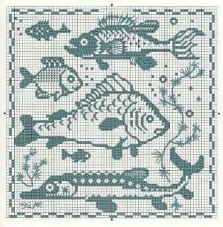 Crochet Graph Simple, Cross Stitch Fish Pattern, Fish Cross Stitch Patterns, Fish Tapestry Crochet, Crochet Tapestry Chart, Fish Pixel Art, Fish Cross Stitch, Pixel Grid, Beginner Cross Stitch