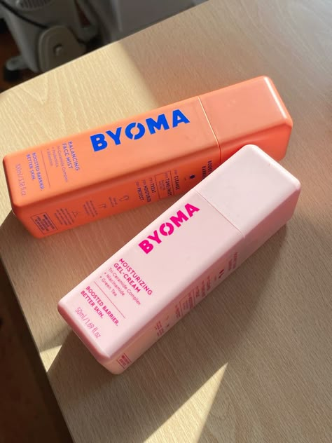 Byoma Face Mist and Moisturizer - Promotional code 5€ off on Cult Beauty Byoma Face Mist, Byoma Skincare, Preppy Skincare, Beauty Gift Card, Sephora Skin Care, Birkenstock Boston Shearling, Boston Shearling, Skincare Brands, Glow Skin