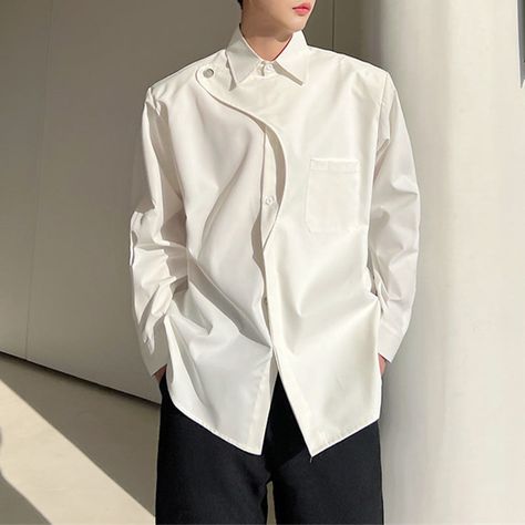 Long Sleeve Asymmetric Shirt Asymmetrical Mens Fashion, Shirt Men Design, Mens Shirt Fashion, Asymmetric Shirt, High Collar Shirts, Hmong Clothes, Fashion Models Men, Genderless Fashion, Asymmetrical Shirt