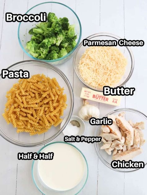 ingredients for chicken broccoli alfredo. Chicken Brocolli Pasta Recipes, Chicken Brocolli Alfredo, Chicken Broccoli Crockpot, Chicken Broccoli Alfredo Pasta, Broccoli Alfredo Pasta, Homemade Chicken Alfredo, Alfredo Pasta Bake, Carrot Pasta, Parmesan Broccoli