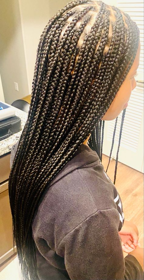 Medium Size Knotless Braids, Medium Size Knotless, Knotless Braids, Lower Back, Medium Size, Chain Necklace, Dreadlocks, Braids, Chain