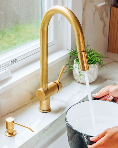 KITCHEN FAUCETS Unlacquered Brass Kitchen Faucet, Unlacquered Brass Faucet, Ceramic Backsplash, Blue Kitchen Designs, Jackson Tennessee, Navy Blue Kitchen, Countertops White, Pull Down Kitchen Faucet, Kitchen Faucet With Sprayer