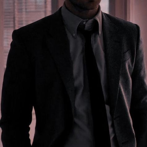 Teacher X Student Aesthetic, Matt Murdock Aesthetic, Mafia Suit, Lance Orion Zodiac, Orion Zodiac Academy, Daredevil Aesthetic, Male Professor, Professor Aesthetic, Matthew Murdock