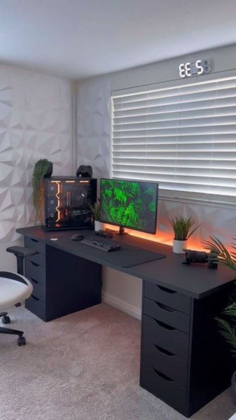 Simple Gaming Desk Setup, Desktop Setup Minimalist, Pc Gaming Room Setup, Desktop Setup Ideas, Gaming Table Setup, Minimalist Pc Setup, Clean Gaming Setup, Simple Gaming Setup, Pc Gamer Aesthetic